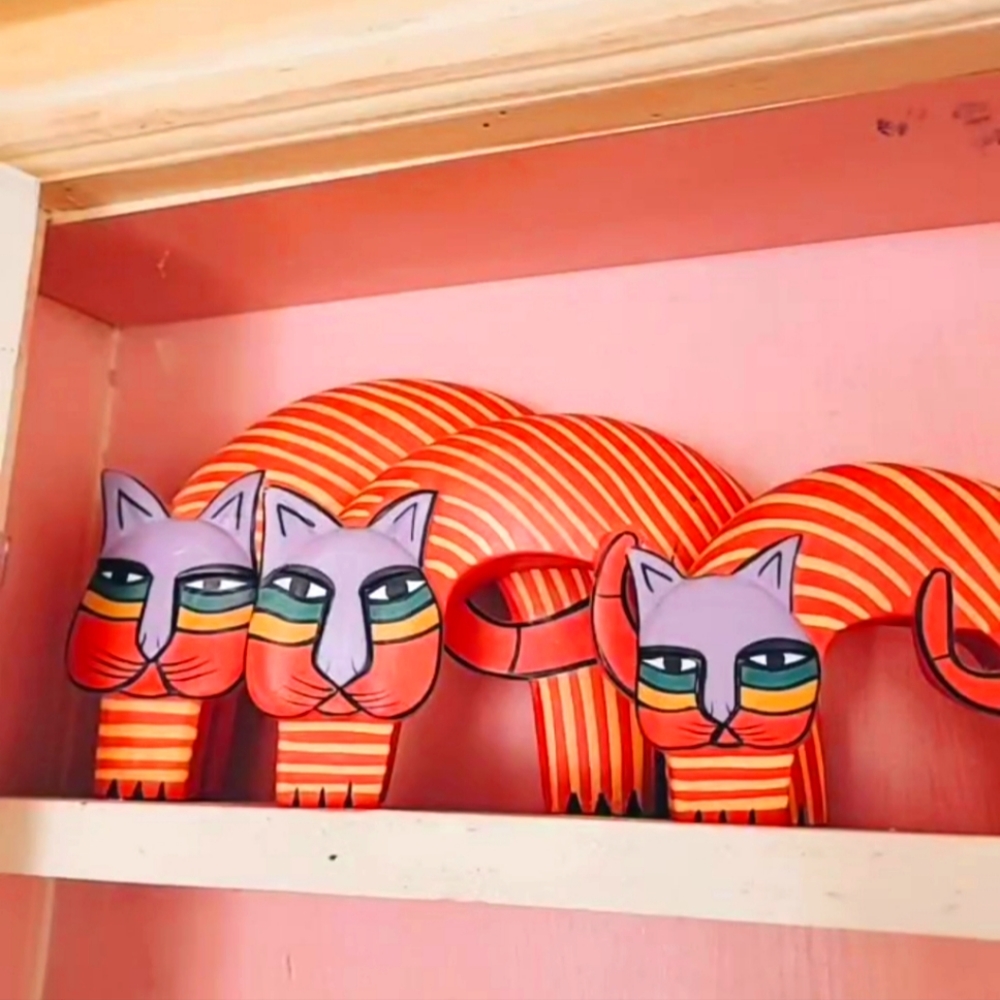 VINTAGE Laurel Burch Cat Figurines